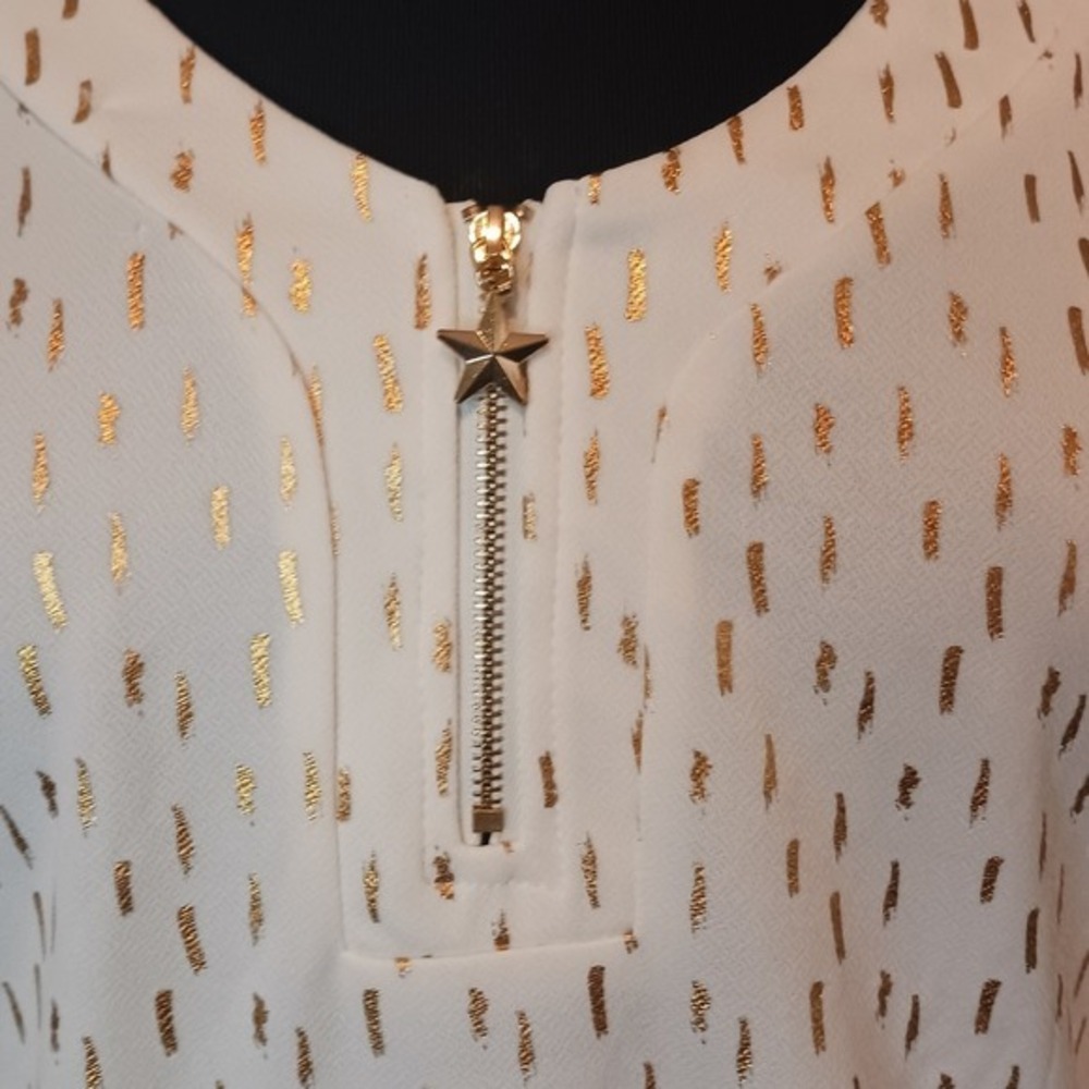 Daisy Fuentes Classic Gold print & Star Zipper Blouse Tunic top shirt